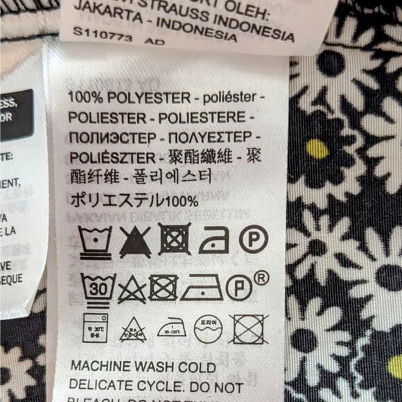 LEVI Front Tie Cropped Daisy Blouse Long Sleeves Black Cream Gold Size L NWOT - Picture 7 of 7